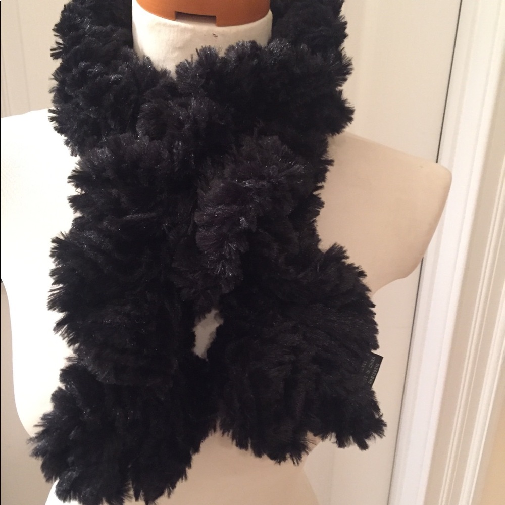 Black Versatile Scarf